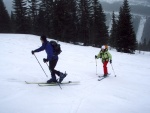 Pár fotek ze Základního kurzu SKIALPINISMU, Těžce na cvičišti - lehce na bojišti! Tentokrát nám Krakonoš přichystal náročné podmínky v podobě změklého a probředlého sněhu a krusty. Hluboce smekám před všemi účastníky a jejich lyžařskými schopno - fotografie 41