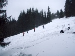 Pár fotek ze Základního kurzu SKIALPINISMU, Těžce na cvičišti - lehce na bojišti! Tentokrát nám Krakonoš přichystal náročné podmínky v podobě změklého a probředlého sněhu a krusty. Hluboce smekám před všemi účastníky a jejich lyžařskými schopno - fotografie 74