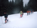 Pár fotek ze Základního kurzu SKIALPINISMU, Těžce na cvičišti - lehce na bojišti! Tentokrát nám Krakonoš přichystal náročné podmínky v podobě změklého a probředlého sněhu a krusty. Hluboce smekám před všemi účastníky a jejich lyžařskými schopno - fotografie 89