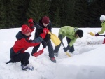Březnový SKIALP KURZ V KRKONOŠÍCH, Těžce na cvičišti, lehce na bojišti. Krakonoš tentokrát připravil skutečnou hitparádu sněhových podmínek. Rozbředlý firn, krusta, led i těžký sníh. Výživné a velmi přínosné. Nezbývá než pochválit všec - fotografie 88