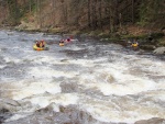 RAFTING A YUKONY NA JIZEŘE, V sobotu i v neděli příjemná voda... Děkujeme Krakonoši! - fotografie 29