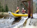 RAFTING A YUKONY NA JIZEŘE, V sobotu i v neděli příjemná voda... Děkujeme Krakonoši! - fotografie 86