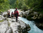 Kajaková škola SOČA, Bezvadné počasí, optimální voda, vynikající parta, takže nebýt toho vleku... nemělo to nejmenší vadu. Kluci díky za fotky! - fotografie 41