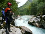 Kajaková škola SOČA, Bezvadné počasí, optimální voda, vynikající parta, takže nebýt toho vleku... nemělo to nejmenší vadu. Kluci díky za fotky! - fotografie 42