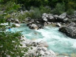 Kajaková škola SOČA, Bezvadné počasí, optimální voda, vynikající parta, takže nebýt toho vleku... nemělo to nejmenší vadu. Kluci díky za fotky! - fotografie 96