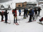 Pár fotek ze Základního kurzu SKIALPINISMU, Konečně jsou opět skvělé podmínky pro tento nádherný sport: spousty prašanu, drobné sněžení, týmová pohoda, výborné podmínky pro lavinový blok, no prostě luxus! A to osobní zlepšení u všech při jízdě - fotografie 27