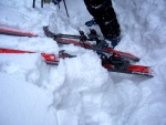 Pár fotek ze Základního kurzu SKIALPINISMU, Konečně jsou opět skvělé podmínky pro tento nádherný sport: spousty prašanu, drobné sněžení, týmová pohoda, výborné podmínky pro lavinový blok, no prostě luxus! A to osobní zlepšení u všech při jízdě - fotografie 110