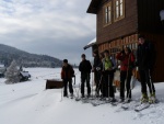 PÁR FOTEK ZE ZÁKLADNÍHO KURZU SKIALPINISMU, Tak takhle má vypadat pravá zima. Parádní podmínky v parádní partě. Takže tu máme zase 9 nových skialpinistů.. - fotografie 39