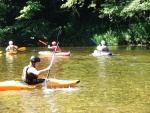 Fotky z Kajakové školy z Jizery, Parno, teplá voda a totální pohoda... všichni šikovní, takže fakt pohoda. Díky za fotky Davidovi Strnadovi - fotografie 20