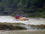 Rafting na Salze, N�dhern� sobotn� po�as� pak no�n� slejv�k... Tak�e nezbylo ne� z�stat na Salze, ka�dop�dn� akce se mimo��dn� vyda�ila. - fotografie 113