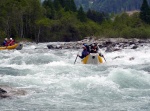 Jarní tání v Korutanech - rafting na Möllu, Gailu, a Lieseru, Jarní sluníčko nám dopřálo dostatek vody. Především hluboké údolí a peřeje Gailu všechny doslova uchvátily. - fotografie 2