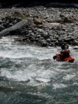 Jarní tání v Korutanech - rafting na Möllu, Gailu, a Lieseru, Jarní sluníčko nám dopřálo dostatek vody. Především hluboké údolí a peřeje Gailu všechny doslova uchvátily. - fotografie 69