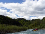 Jarní tání v Korutanech - rafting na Möllu, Gailu, a Lieseru, Jarní sluníčko nám dopřálo dostatek vody. Především hluboké údolí a peřeje Gailu všechny doslova uchvátily. - fotografie 156