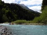 Jarní tání v Korutanech - rafting na Möllu, Gailu, a Lieseru, Jarní sluníčko nám dopřálo dostatek vody. Především hluboké údolí a peřeje Gailu všechny doslova uchvátily. - fotografie 159