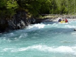 Jarní tání v Korutanech - rafting na Möllu, Gailu, a Lieseru, Jarní sluníčko nám dopřálo dostatek vody. Především hluboké údolí a peřeje Gailu všechny doslova uchvátily. - fotografie 172