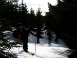 SKIALPINISTICKÝ VÍKEND V KORKONOŠÍCH, Výborná parta, náročný program a nakonec i výborné počasí. A sníh prověřil všechny lyžaře :-) - fotografie 46