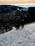 SKIALPINISTICKÝ VÍKEND V KORKONOŠÍCH, Výborná parta, náročný program a nakonec i výborné počasí. A sníh prověřil všechny lyžaře :-) - fotografie 68