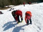 Základní kurz skialpinismu, Záverečný kurz této zimní sezony proběhl. Sněhu je již méně a tak i program tomu byl přizpůsoben. Na náladě to však určitě nebylo vidět a všichni jsme si tento jarní kurz parádně užili. Slunečná neděl - fotografie 12