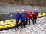 RAFTING NA JIZEŘE 2.4.2011, Parádní voda: 21 m3, všichni co jeli, to vážně to vychytali. Vlny, hukot, zábava... no prostě nádhera. Jedna posádka yukonu to nakonec po 4 koupelích vzdala a předsedla do raftu, ale jinak paráda. Poč - fotografie 56