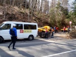 RAFTING NA JIZEŘE 10.4.2011, Sluncem zalité údolí řeky Jizery vynahradilo menší stav vody. Skvělá nálada a spousta zábavy na raftech, velmi příjemné přivítaní jara. - fotografie 29