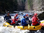 RAFTING NA JIZEŘE 10.4.2011, Sluncem zalité údolí řeky Jizery vynahradilo menší stav vody. Skvělá nálada a spousta zábavy na raftech, velmi příjemné přivítaní jara. - fotografie 60