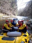 RAFTING NA JIZEŘE 10.4.2011, Sluncem zalité údolí řeky Jizery vynahradilo menší stav vody. Skvělá nálada a spousta zábavy na raftech, velmi příjemné přivítaní jara. - fotografie 61