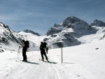 SILVRETTA - OPRAVDOVÝ SKIALPINISTICKÝ RÁJ - 2011, Čtyři dny ve sluncem zalitých horách. Pochvala všem účastníkům za pohodu a super výkony. Odpolední siesta byla vždy odměnou za ranní vstávání... - fotografie 30
