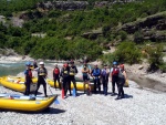 RAFTING EXPEDICE DO ALBÁNIE 2011, Daleká a exotická země nás opět přijala vlídně s překrásnou přírodou a dobrým počasím. Vodáckých zážitků bylo hojně, stejně jako gurmánských a cestovatelských. Příjemnou partu ještě vylepšila Danina k - fotografie 6