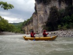 RAFTING EXPEDICE DO ALBÁNIE 2011, Daleká a exotická země nás opět přijala vlídně s překrásnou přírodou a dobrým počasím. Vodáckých zážitků bylo hojně, stejně jako gurmánských a cestovatelských. Příjemnou partu ještě vylepšila Danina k - fotografie 278