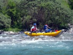 RAFTING EXPEDICE DO ALBÁNIE 2011, Daleká a exotická země nás opět přijala vlídně s překrásnou přírodou a dobrým počasím. Vodáckých zážitků bylo hojně, stejně jako gurmánských a cestovatelských. Příjemnou partu ještě vylepšila Danina k - fotografie 530