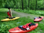 KAJAKOVÁ ŠKOLA NA JIZEŘE květen 2011, Jasně, kajak je In! Kajak letí - pojedte se také svézt na této vlně! Nádherný víkend, krásná voda a jako bonus sjezd Kamenice. Parádní víkend. - fotografie 3