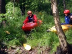 KAJAKOVÁ ŠKOLA NA JIZEŘE květen 2011, Jasně, kajak je In! Kajak letí - pojedte se také svézt na této vlně! Nádherný víkend, krásná voda a jako bonus sjezd Kamenice. Parádní víkend. - fotografie 17