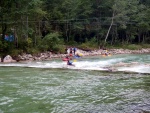 KAJAK KEMP SALZA 2010, Parádní posun v technice jízdy, skvělý počasí a rozmanitá voda. Všichni si to myslím užili dosytosti. - fotografie 16