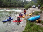 KAJAK KEMP SALZA 2010, Parádní posun v technice jízdy, skvělý počasí a rozmanitá voda. Všichni si to myslím užili dosytosti. - fotografie 23