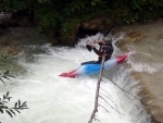 KAJAK KEMP SALZA 2010, Parádní posun v technice jízdy, skvělý počasí a rozmanitá voda. Všichni si to myslím užili dosytosti. - fotografie 219