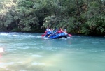 RAFTING V JULSKÝCH ALPÁCH KVĚTEN 2011, Tenhle výběr řek se opravdu povedl. Když na něj vyrazíte je potřeba mít trochu štěstí na vodu. Moc dobrá parta - to se dá jet cokoliv za jakýkoliv vody. - fotografie 11