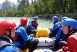 RAFTING V JULSKÝCH ALPÁCH KVĚTEN 2011, Tenhle výběr řek se opravdu povedl. Když na něj vyrazíte je potřeba mít trochu štěstí na vodu. Moc dobrá parta - to se dá jet cokoliv za jakýkoliv vody. - fotografie 44
