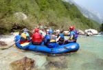 RAFTING V JULSKÝCH ALPÁCH KVĚTEN 2011, Tenhle výběr řek se opravdu povedl. Když na něj vyrazíte je potřeba mít trochu štěstí na vodu. Moc dobrá parta - to se dá jet cokoliv za jakýkoliv vody. - fotografie 57