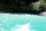 RAFTING V JULSKÝCH ALPÁCH KVĚTEN 2011, Tenhle výběr řek se opravdu povedl. Když na něj vyrazíte je potřeba mít trochu štěstí na vodu. Moc dobrá parta - to se dá jet cokoliv za jakýkoliv vody. - fotografie 83