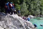 RAFTING V JULSKÝCH ALPÁCH KVĚTEN 2011, Tenhle výběr řek se opravdu povedl. Když na něj vyrazíte je potřeba mít trochu štěstí na vodu. Moc dobrá parta - to se dá jet cokoliv za jakýkoliv vody. - fotografie 100