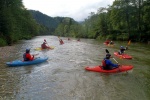 KAJAK KEMP SALZA 2011, Parádní parta, rostoucí voda a taky výkony účastníků. Myslím že to byl skvělej kemp. Všechny zdraví Venca a Sandál - fotografie 5