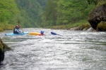 KAJAK KEMP SALZA 2011, Parádní parta, rostoucí voda a taky výkony účastníků. Myslím že to byl skvělej kemp. Všechny zdraví Venca a Sandál - fotografie 106