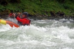 KAJAK KEMP SALZA 2011, Parádní parta, rostoucí voda a taky výkony účastníků. Myslím že to byl skvělej kemp. Všechny zdraví Venca a Sandál - fotografie 112