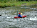 KAJAKOVÁ ŠKOLA JIZERA - je i pro děti, Počasí bylo dost drsný, celou sobotu propršelo, ale děcka, jako by to ani nevnímala. V neděli bylo mrtě vody jak na Jizeře tak na Kamenici, proto jsme přejeli na nádherné Labíčko. Maximální úspěch pa - fotografie 47