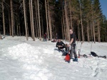 Základní kurz skialpinismu 16.-18.3.2012, Parádní jarní počásko, tvrdý firn a čistě chlapská parta. K tomu vyvrcholení na Sněžce a bezva náladička. Prostě se to vydařilo. - fotografie 59
