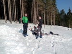 Základní kurz skialpinismu 16.-18.3.2012, Parádní jarní počásko, tvrdý firn a čistě chlapská parta. K tomu vyvrcholení na Sněžce a bezva náladička. Prostě se to vydařilo. - fotografie 60