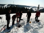 Základní kurz skialpinismu 16.-18.3.2012, Parádní jarní počásko, tvrdý firn a čistě chlapská parta. K tomu vyvrcholení na Sněžce a bezva náladička. Prostě se to vydařilo. - fotografie 74
