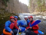 RAFTING NA JIZEŘE duben 2012, Příjemná voda, slunce i mraky, pohoda na lodích a raftech, usměvaví mladí a krásní lidé v posádkách. Díky Krakonoši - fotografie 15