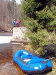 RAFTING NA JIZEŘE duben 2012, Příjemná voda, slunce i mraky, pohoda na lodích a raftech, usměvaví mladí a krásní lidé v posádkách. Díky Krakonoši - fotografie 32