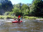 KAJAKOVÁ ŠKOLA HORNÍ JIZERA, Perfektní a pohodový tým padlerů :-) Škoda že nevyšla předpověd ohledně deště a tak jsme jen hoblovali Kamenici a Jizeru a pilovali techniku. Nezbývá mi než všechny účastníky pochválit. Mára - fotografie 18